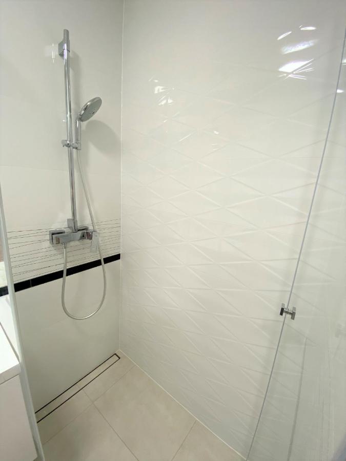 Exclusive 2br! In Center +netflix +gym Lägenhet