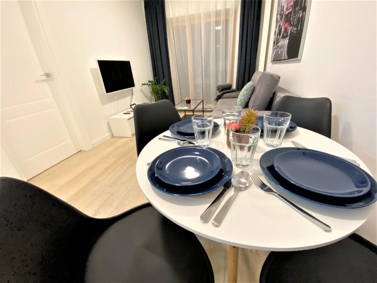Lägenhet Exclusive 2br! In Center +netflix +gym Warszawa